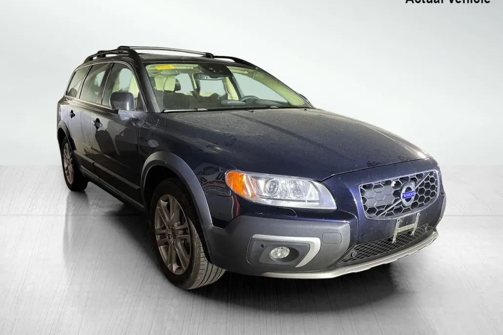 2016 Volvo XC70 T5 Platinum photo 1