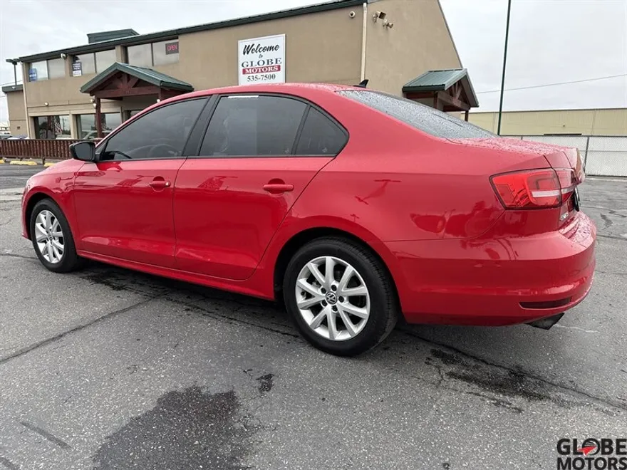 2015 Volkswagen Jetta SE photo 1