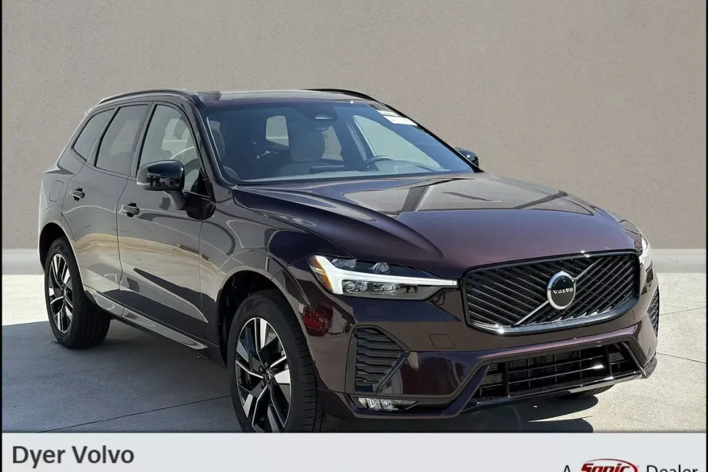2026 Volvo XC60 B5 Core photo 1