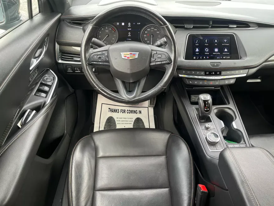 2019 Cadillac XT4 Sport photo 1