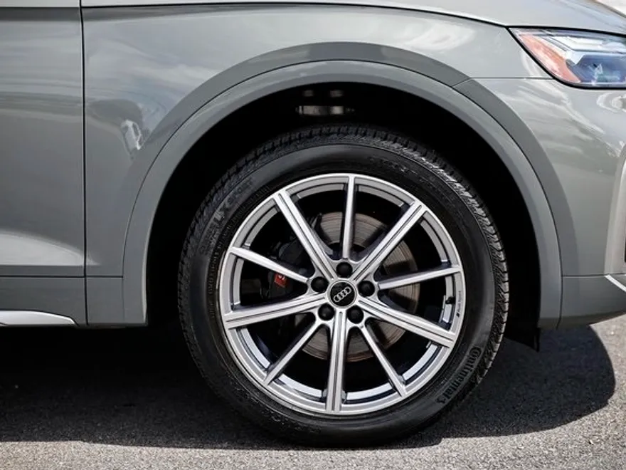 2022 Audi SQ5 Premium photo 1