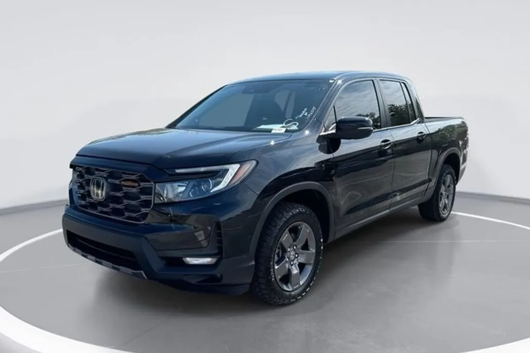 2024 Honda Ridgeline TrailSport photo 1