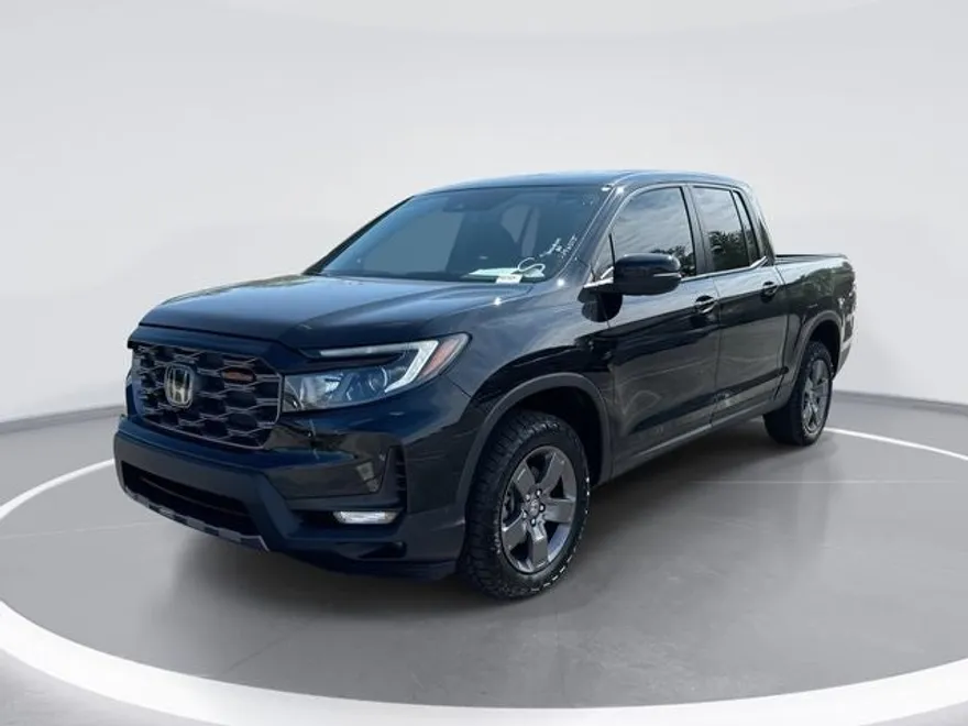 2024 Honda Ridgeline TrailSport photo 1