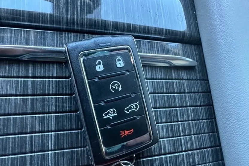 2022 Jeep Wagoneer Series III photo 1