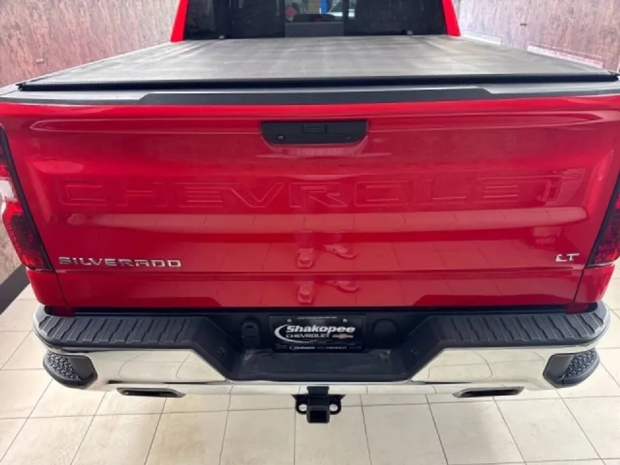 2020 Chevrolet Silverado LT photo 1