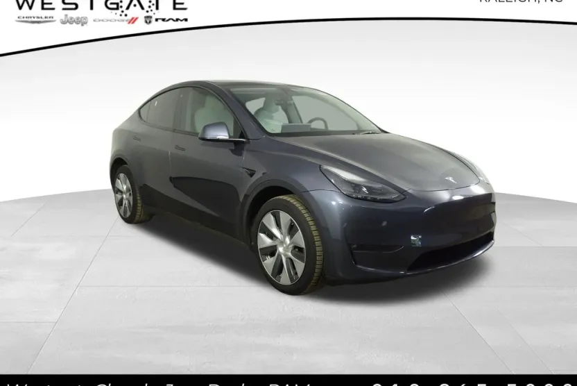 2023 Tesla Model Y Long Range photo 1