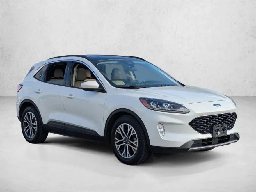 2020 Ford Escape SEL photo 1