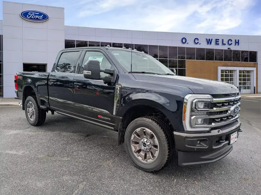 2025 Ford F-350 King Ranch photo 1