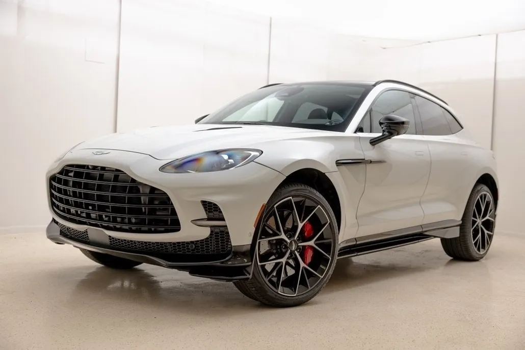2025 Aston Martin DBX AM8 DBX707 photo 1