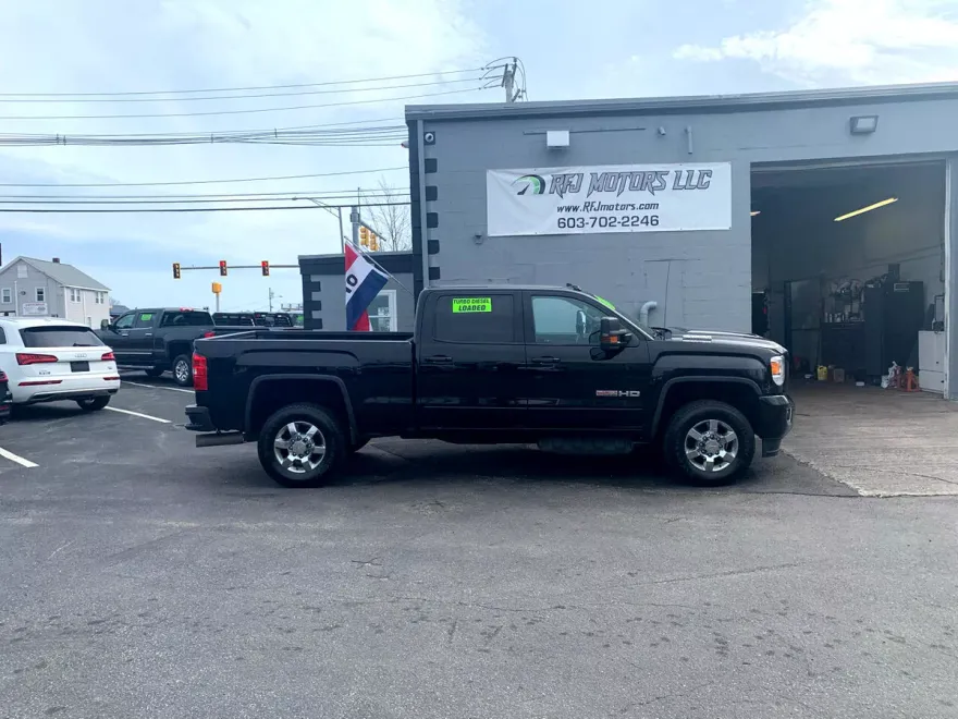 2018 Gmc Sierra SLT photo 1