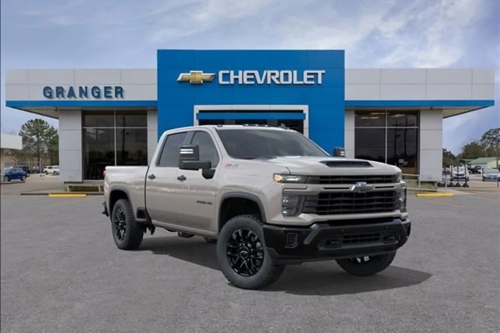 2026 Chevrolet Silverado 2500HD Custom photo 1