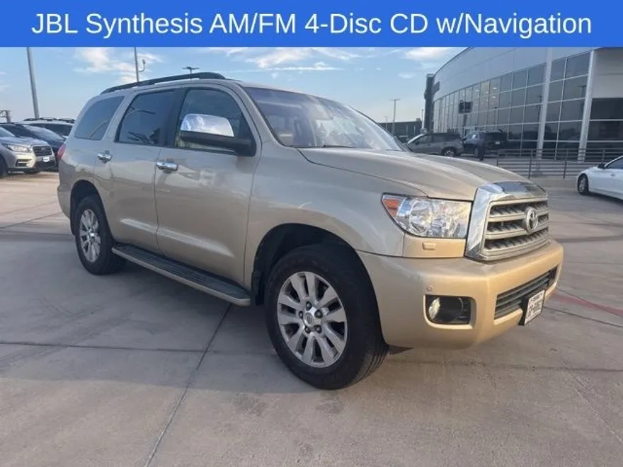 2010 Toyota Sequoia Platinum photo 1