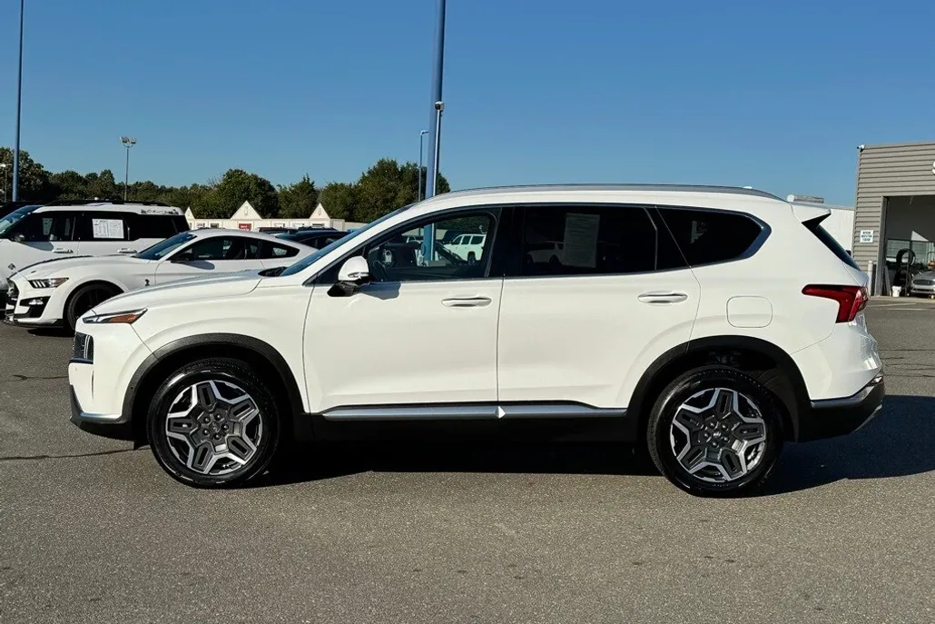 2023 Hyundai Santa Fe Limited photo 1