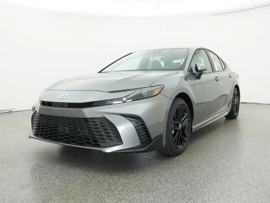 2026 Toyota Camry SE photo 1