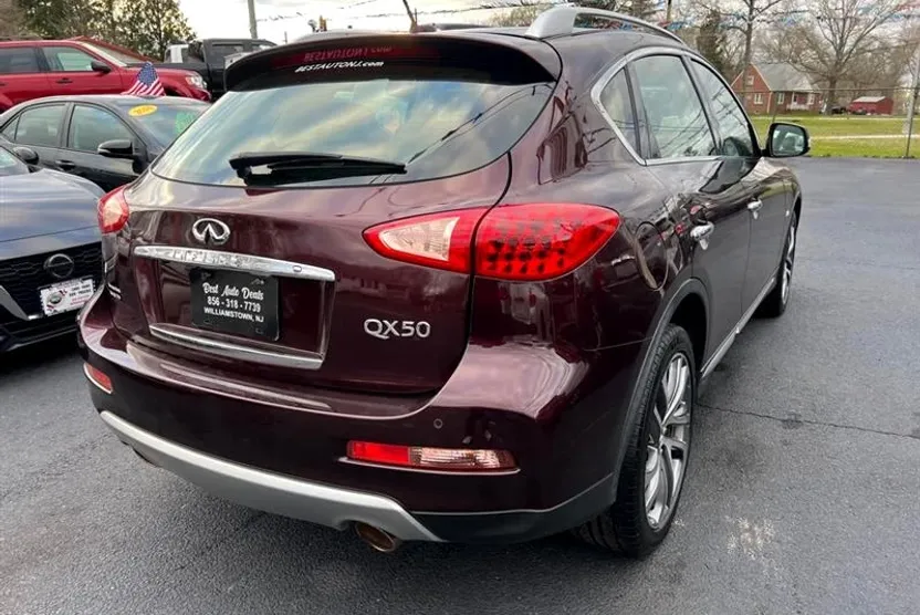 2016 Infiniti QX50 Base AWD photo 1