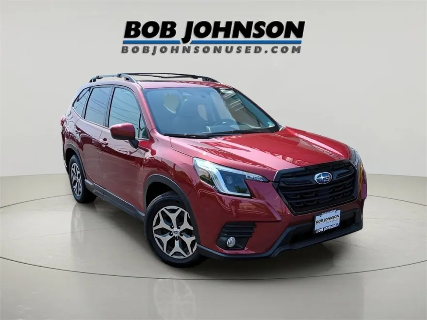2022 Subaru Forester Premium photo 1