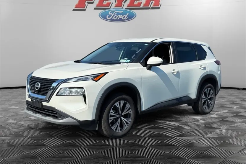 2023 Nissan Rogue SV photo 1
