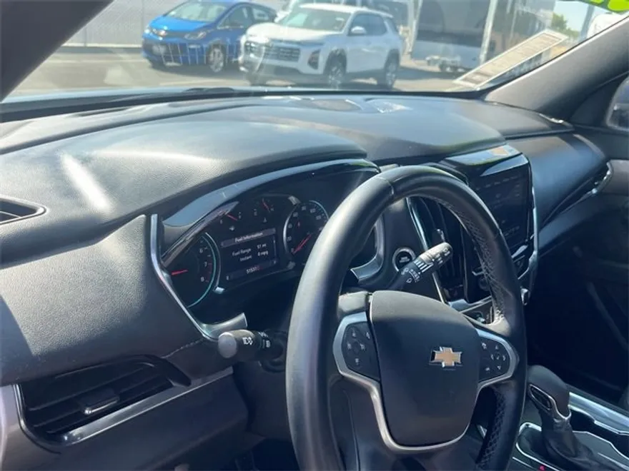 2023 Chevrolet Traverse Cloth photo 1
