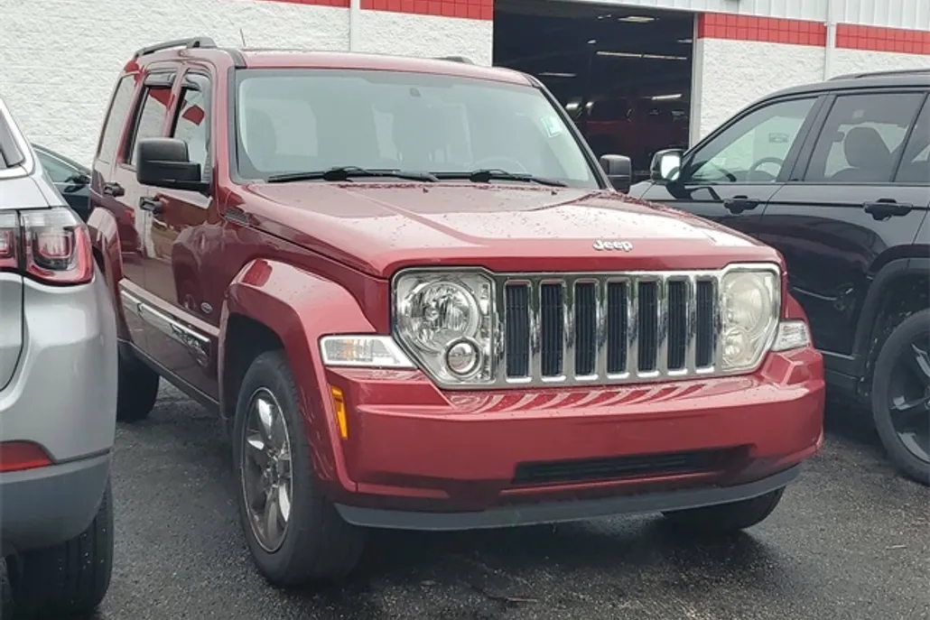 2012 Jeep Liberty Sport photo 1