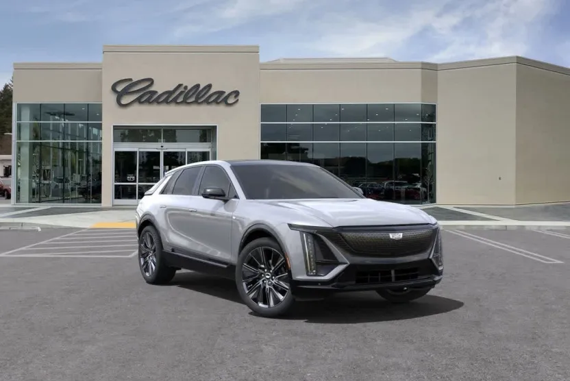2025 Cadillac Lyriq Sport photo 1