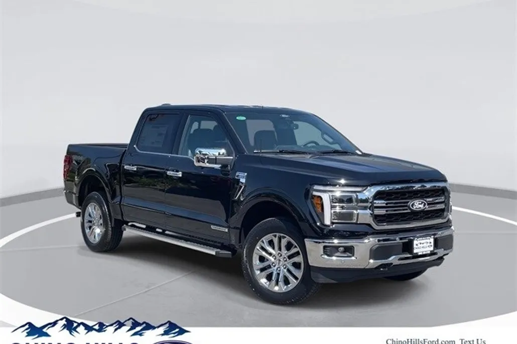 2025 Ford F-150 Lariat photo 1