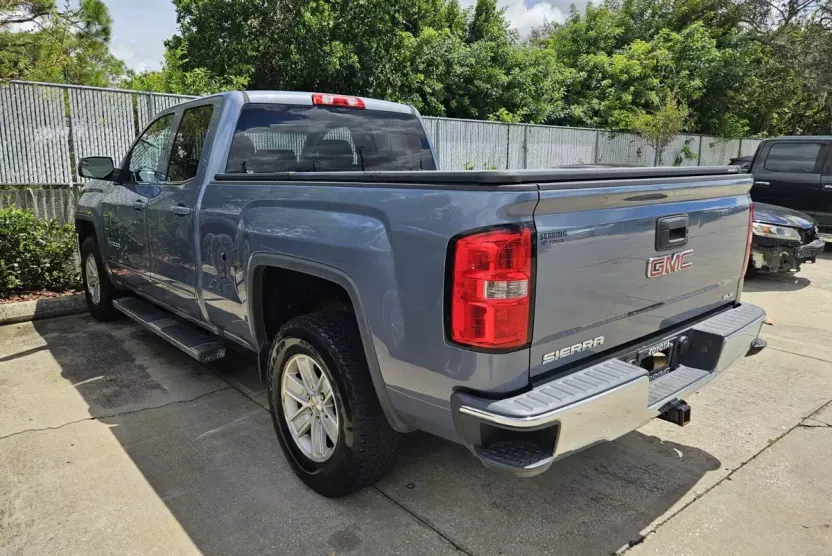 2016 Gmc Sierra 1500 SLE photo 1