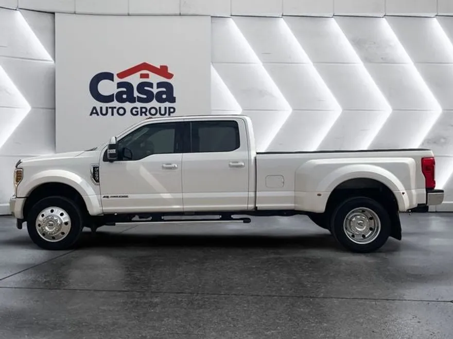 2019 Ford F-450 Lariat photo 1