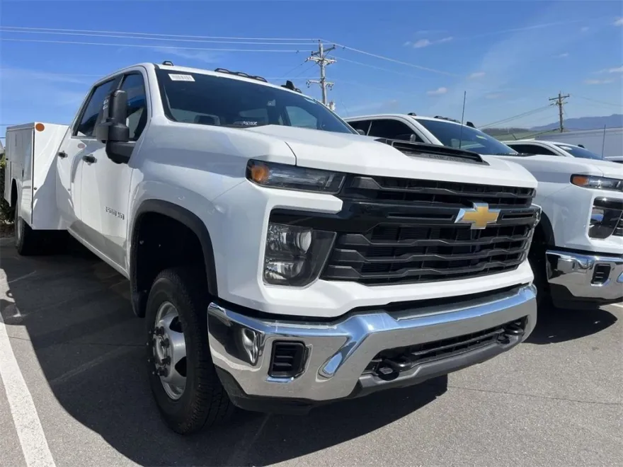 2024 Chevrolet Silverado 3500HD Work Truck photo 1