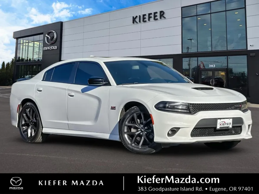 2019 Dodge Charger R/T photo 1