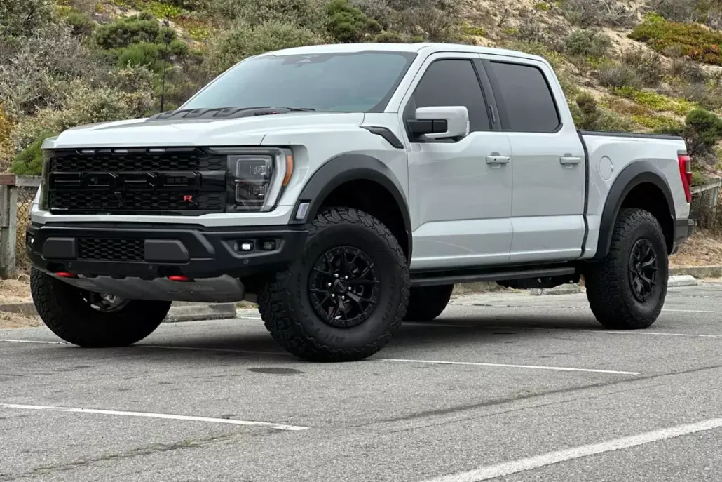 2023 Ford F-150 Raptor photo 1