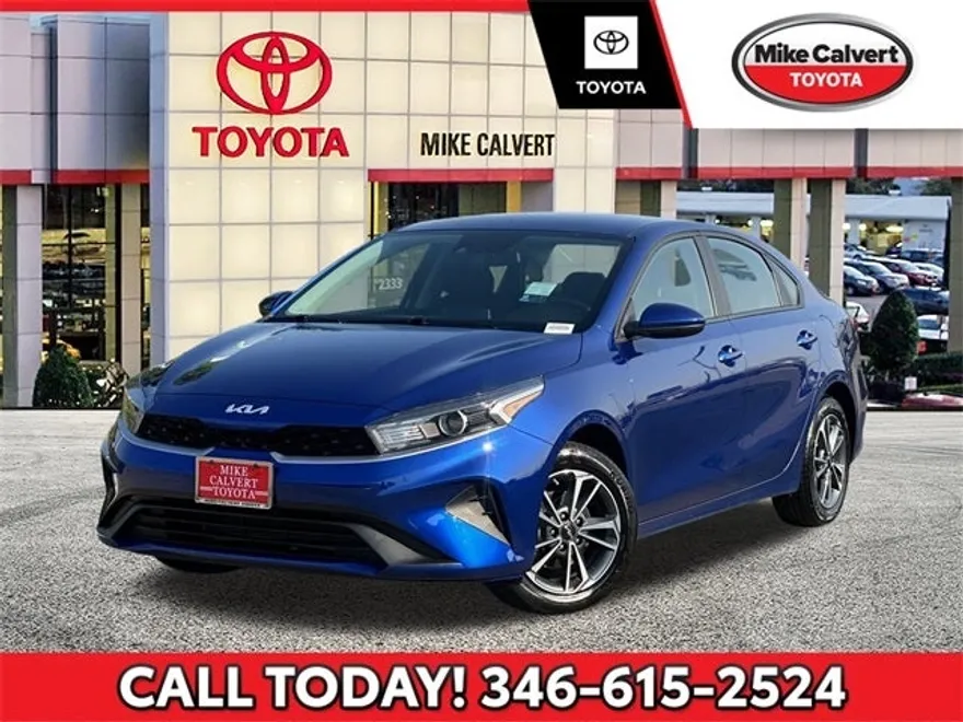 2024 Kia Forte LXS photo 1
