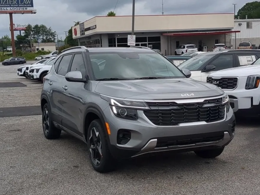 2025 Kia Seltos EX photo 1