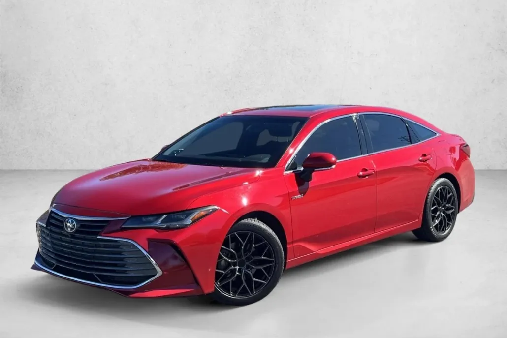 2021 Toyota Avalon Hybrid Limited photo 1