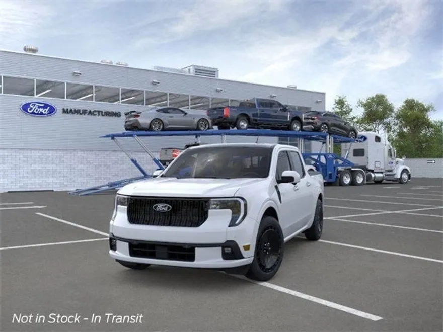 2025 Ford Maverick photo 1