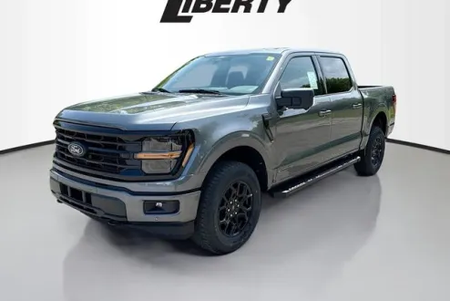 2025 Ford F-150 XLT photo 3