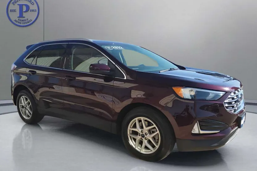 2022 Ford Edge SEL photo 1