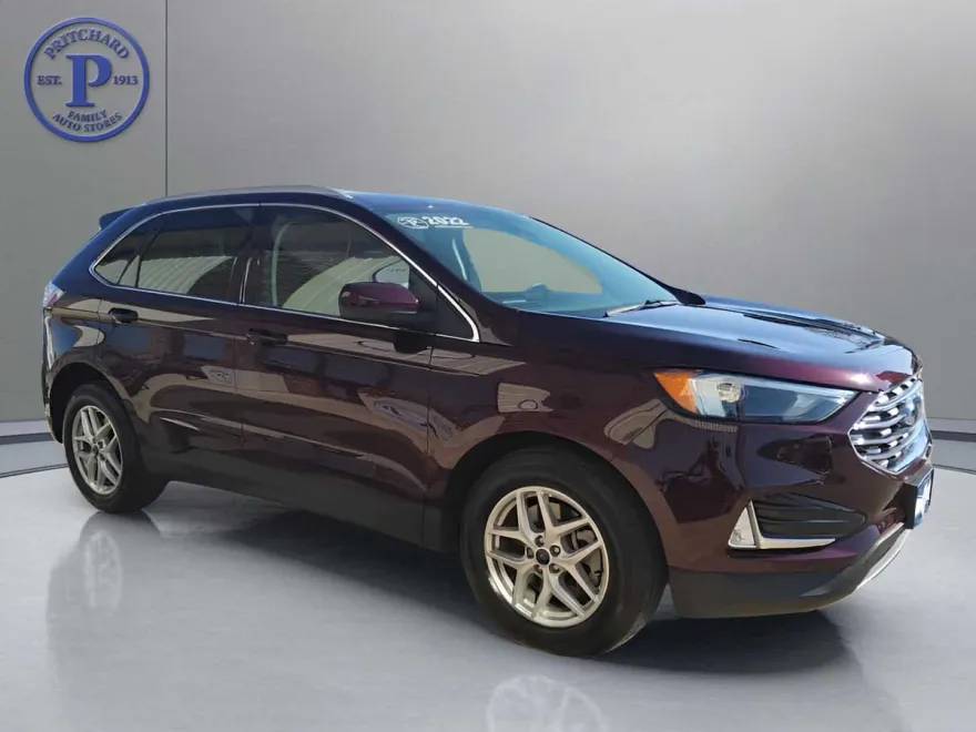 2022 Ford Edge SEL photo 1