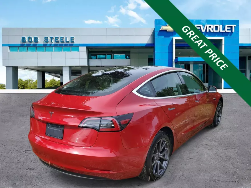 2019 Tesla Model 3 Mid Range photo 1