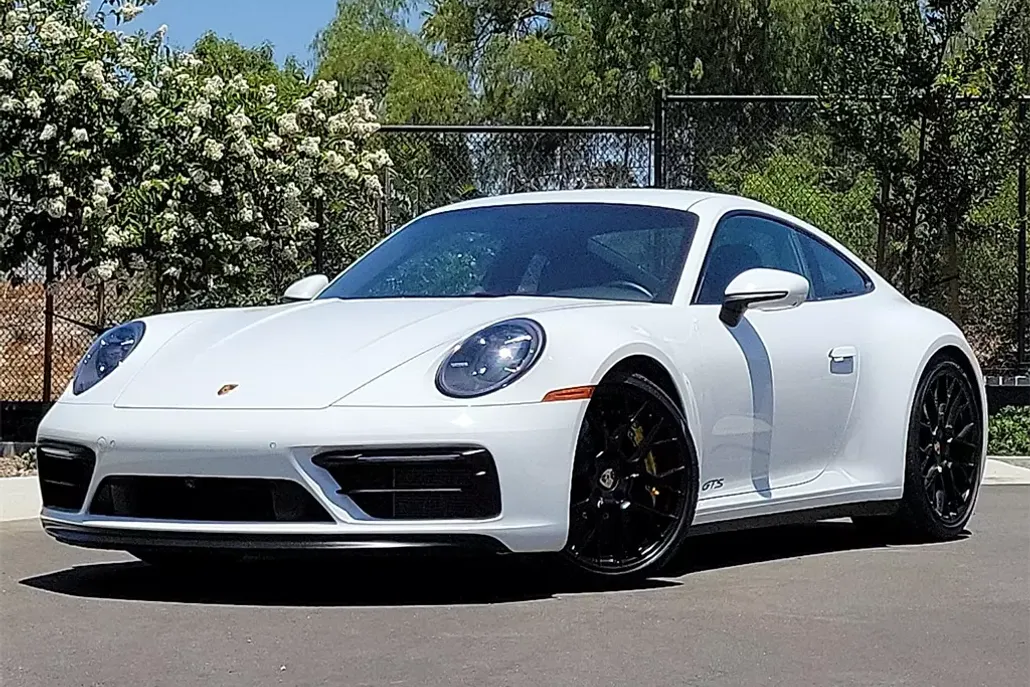 2024 Porsche 911 GTS photo 1