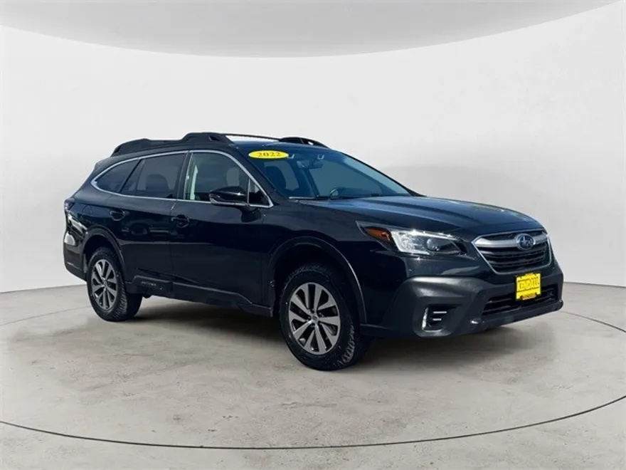 2022 Subaru Outback Premium photo 1
