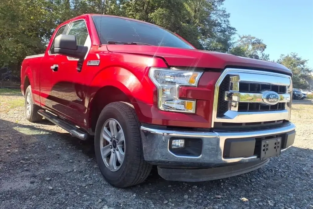 2016 Ford F-150 XLT photo 1