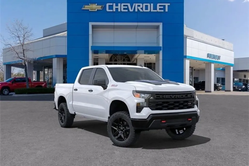 2025 Chevrolet Silverado Trail Boss Custom photo 1