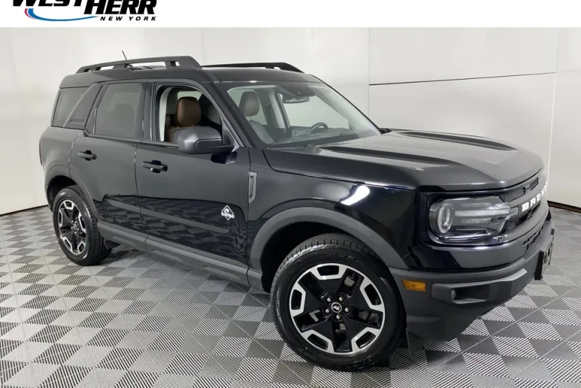 2022 Ford Bronco Sport Outer Banks photo 1