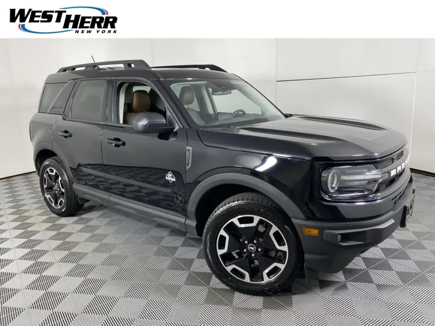 2022 Ford Bronco Sport Outer Banks photo 1