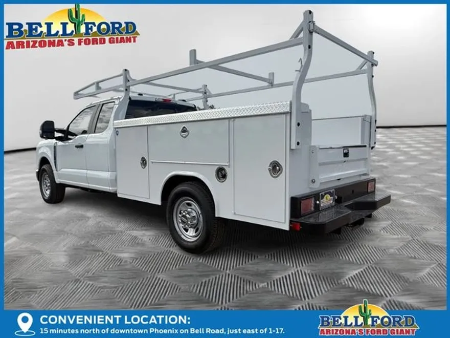 2025 Ford F-350 photo 1