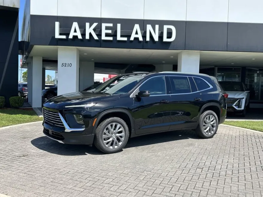 2026 Buick Enclave Preferred photo 1