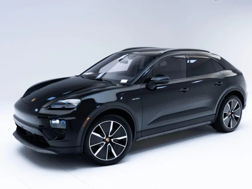 2022 Porsche Cayenne GTS photo 38