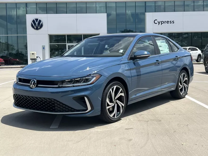 2025 Volkswagen Jetta SEL photo 1
