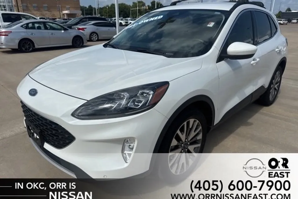 2022 Ford Escape Titanium photo 1