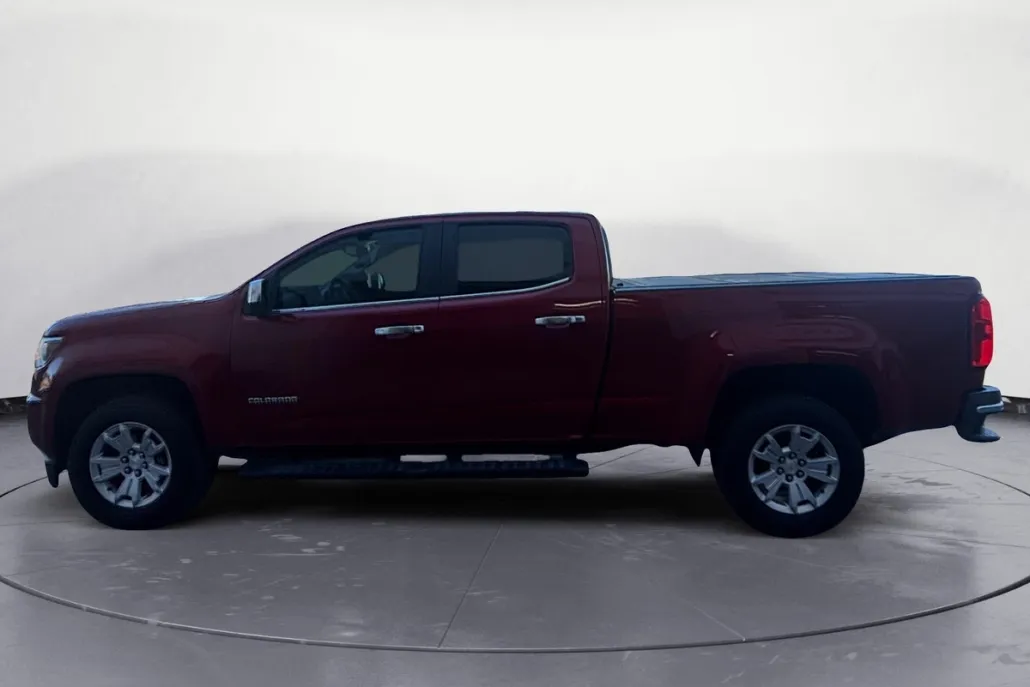 2019 Chevrolet Colorado LT photo 1